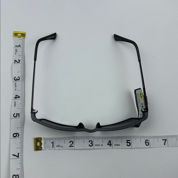 Foster Grant Max Block 100% UVA-UVB Polarized - Picture 3 of 15